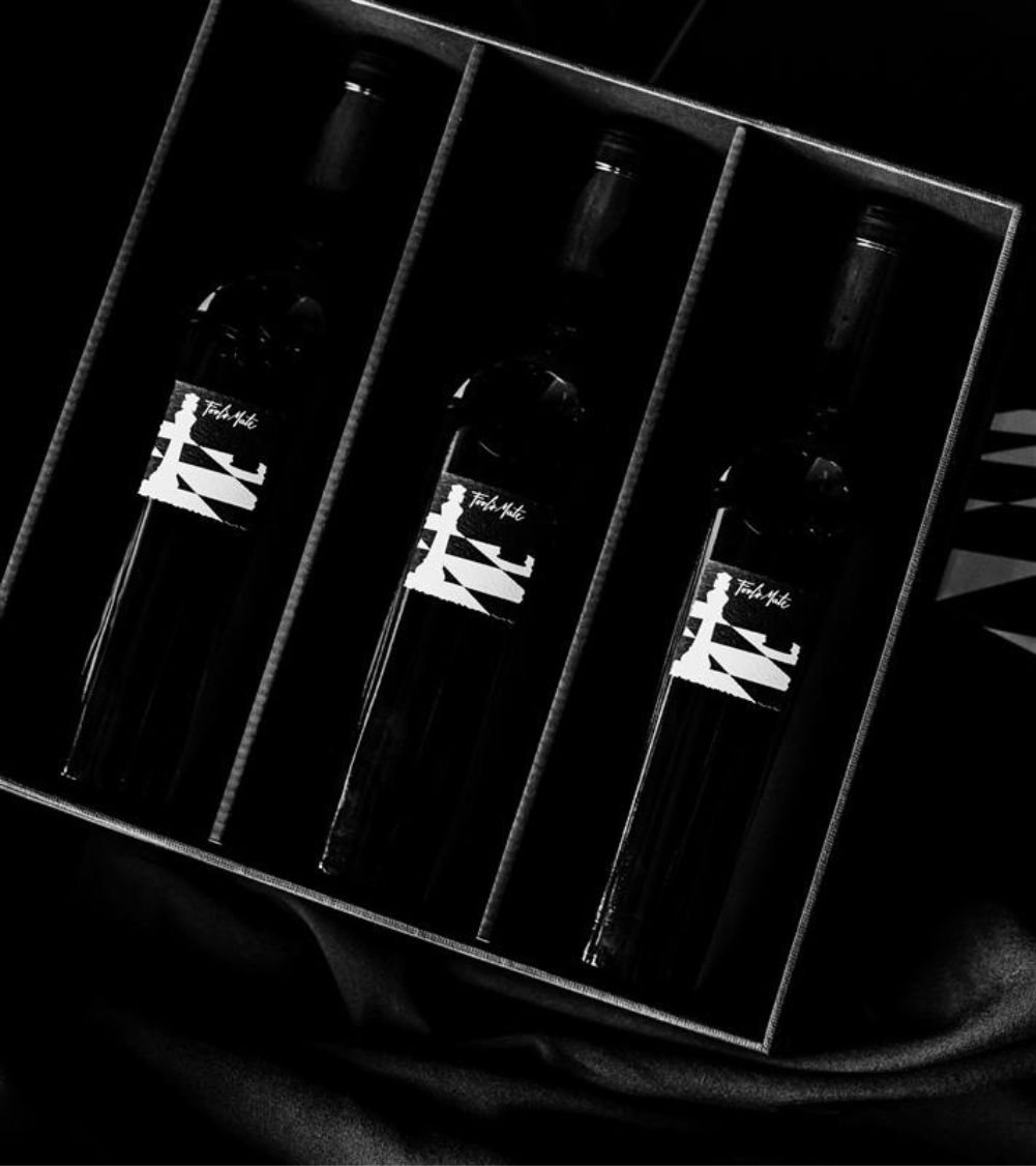 Fools-Mate-Vertical-Trio Fools Mate Vertical Collection
